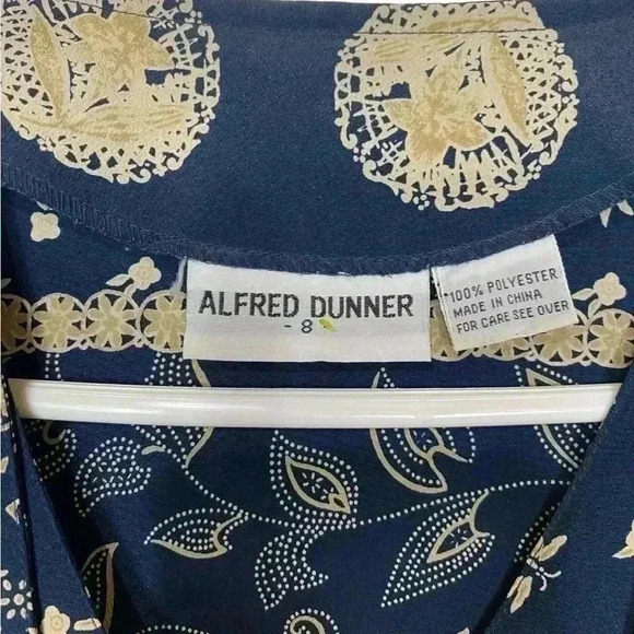 Alfred Dunner Capri Set Top 8 Bottoms 10 Navy Blue - Picture 3 of 5